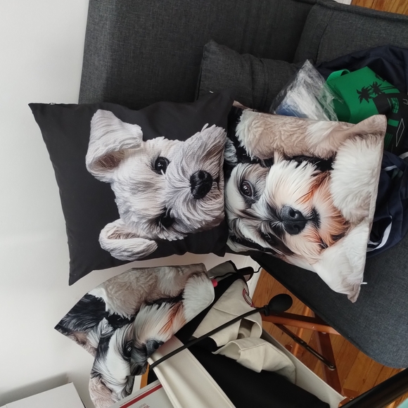 Dog-Theme  Cushion Case With Insert 18 Inc - Picture 3 of 4